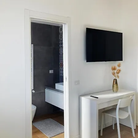 Elegante E Spazioso Апартаменты *